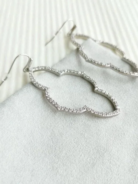 Kendra Scott Abbie White Crystal Earrings Silver - Picture 3 of 3